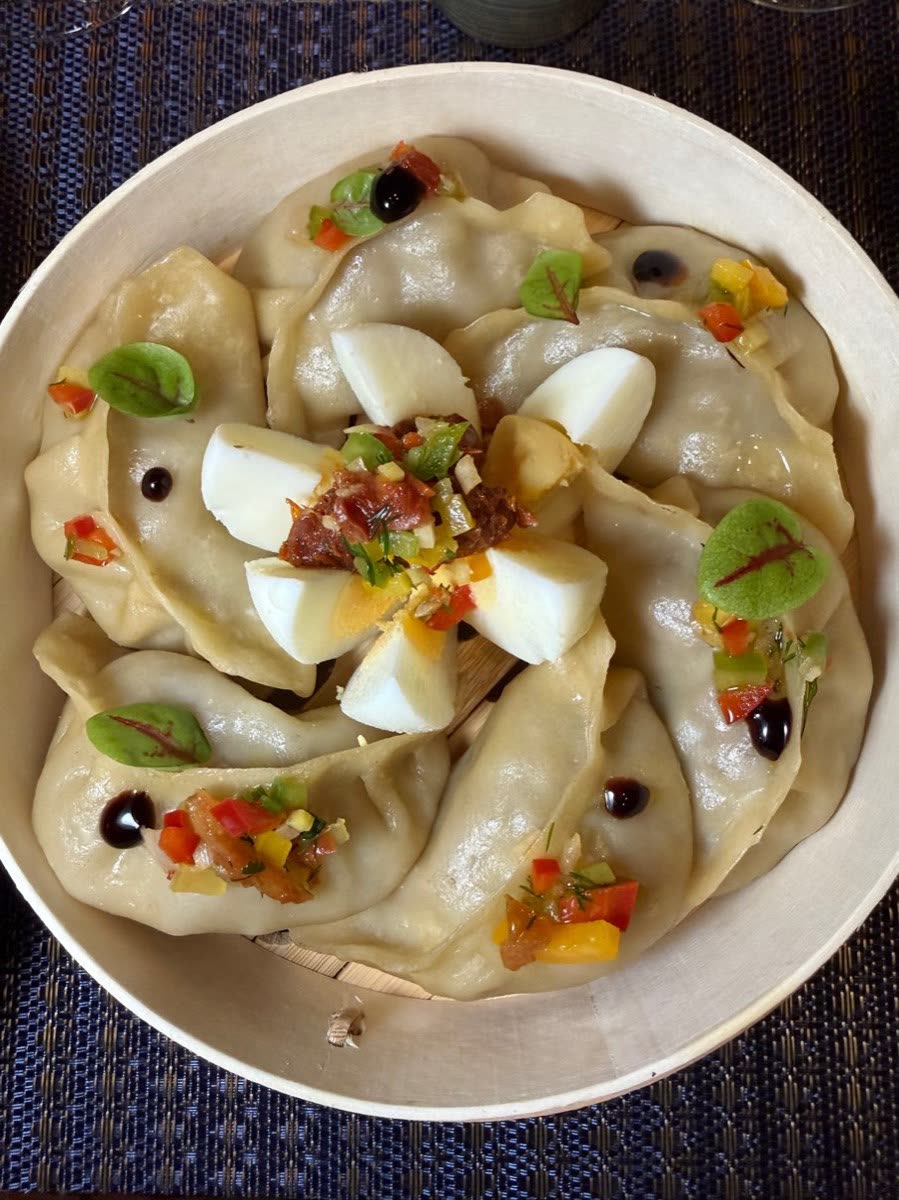 Steamed Charolais beef momos (7 pieces)